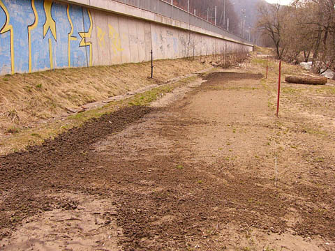 Po klidu 13.4.2006 - vyhraban hit v. vku v pozad 